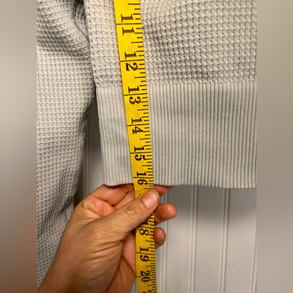 Offline by Aerie women’s long sleeve grey top size S in perfect condition - Picture 5 of 10